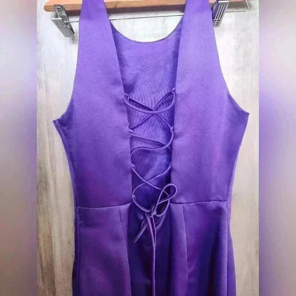 Jessica Mcclintock for Gunne Sax 70s Purple Satin Halter Tie Up Mini Dress 7 - Picture 6 of 9